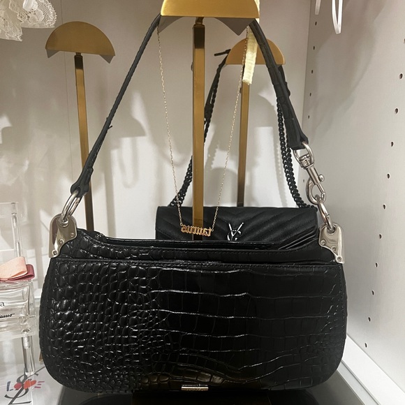 Vince Camuto Black Leather Purse Crossbody - Picture 2 of 7